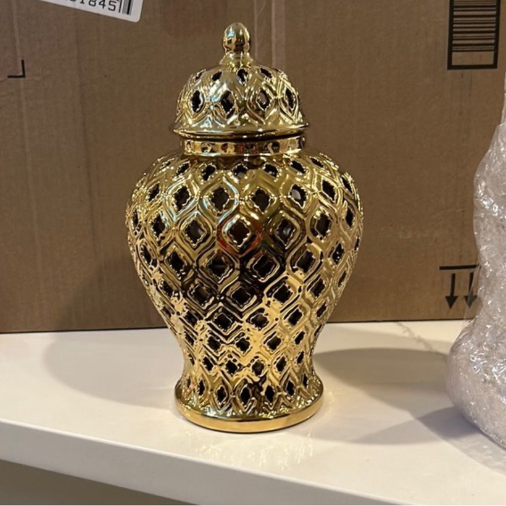 Ginger jar